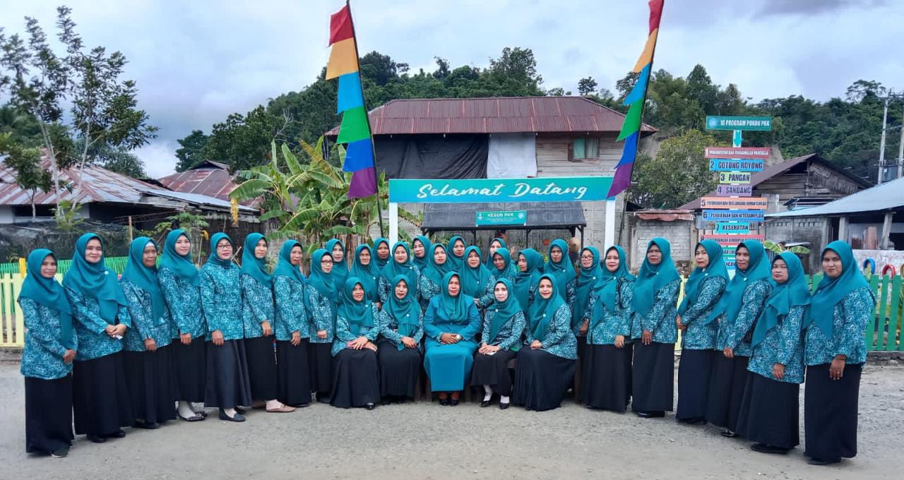 Raih Juara 1 Lomba 10 Program PKK, Desa Amasing Kota Utara, Mewakili Kecamatan Bacan