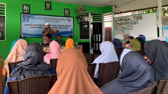 Mama-mama Desa Amasing Kota Utara Halmahera Selatan Dapat Pelatihan Olah Jahe  
